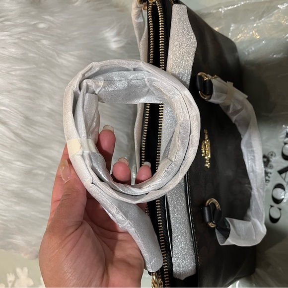 NWT COACH SIGNATURE SATCHEL BAG WITH WALLET - Picture 10 of 13